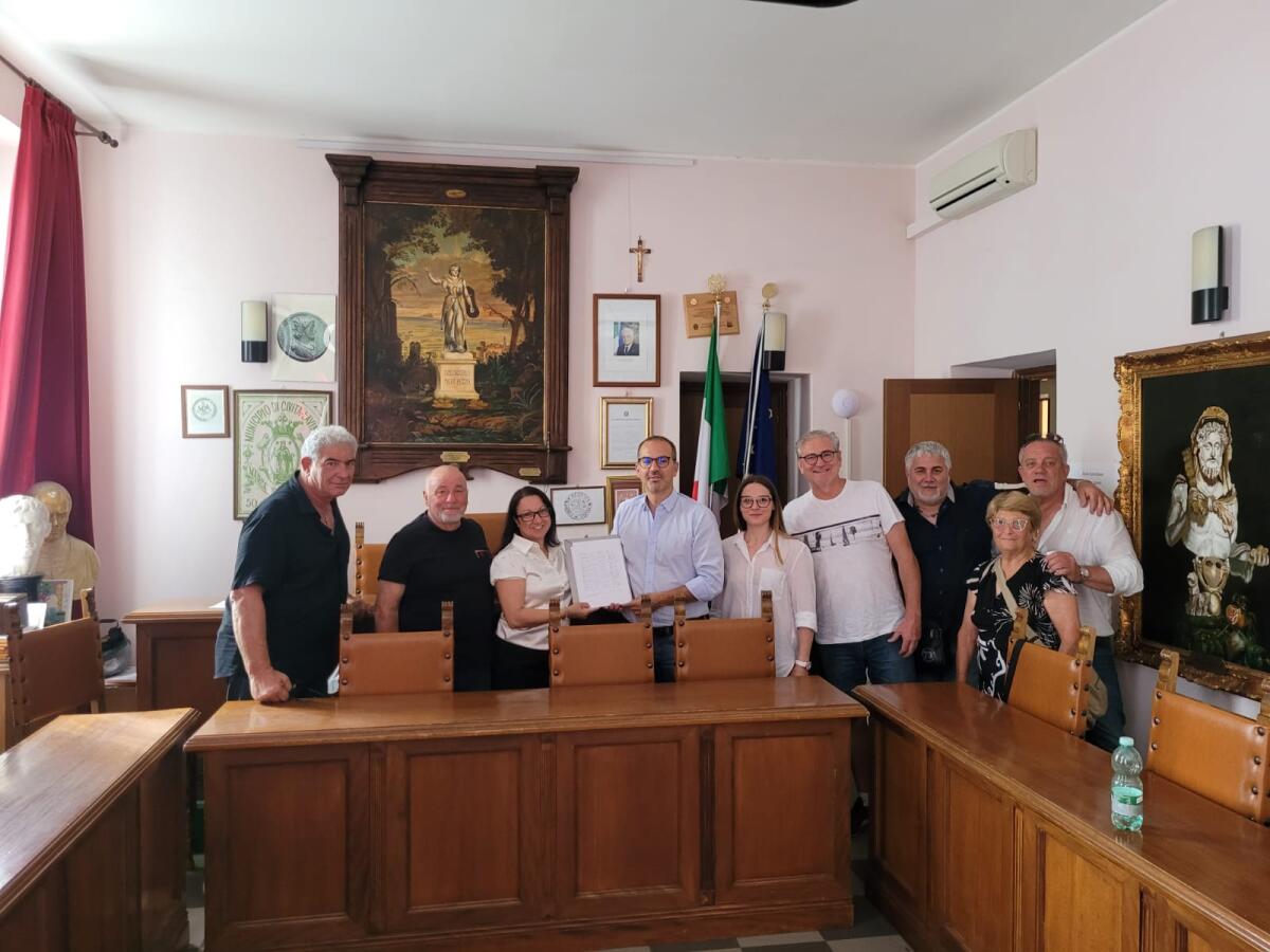 Lanuvio - Con 349 firme i cittadini di Malcavallo reclamano chiarezza - 