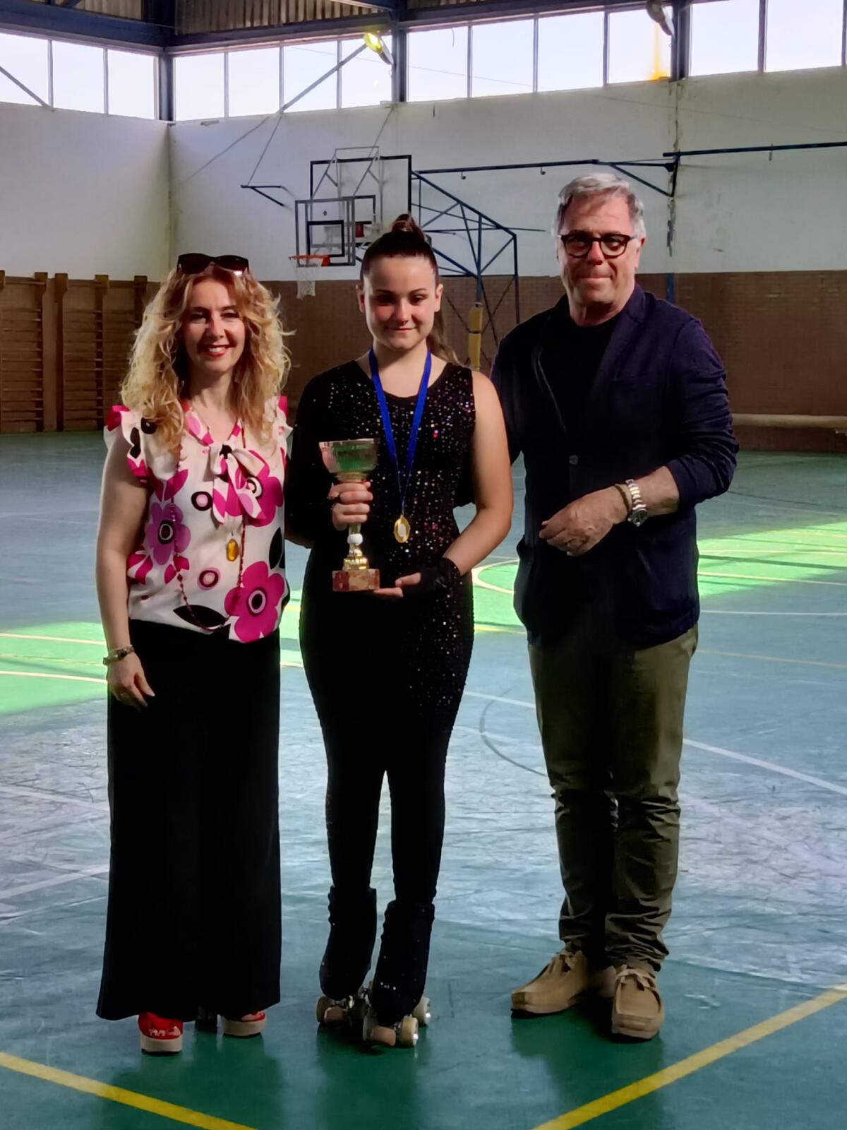Cisterna - Giada Fagnani campionessa regionale di pattinaggio. La congratulazioni del sindaco e dell'assessore allo sport - 