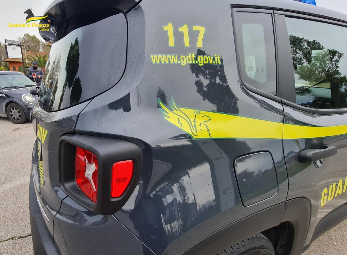 Falso finanziere smascherato a Colleferro mentre intascava denaro da un imprenditore. Denunciato all’Autorità Giudiziaria di Velletri. - 