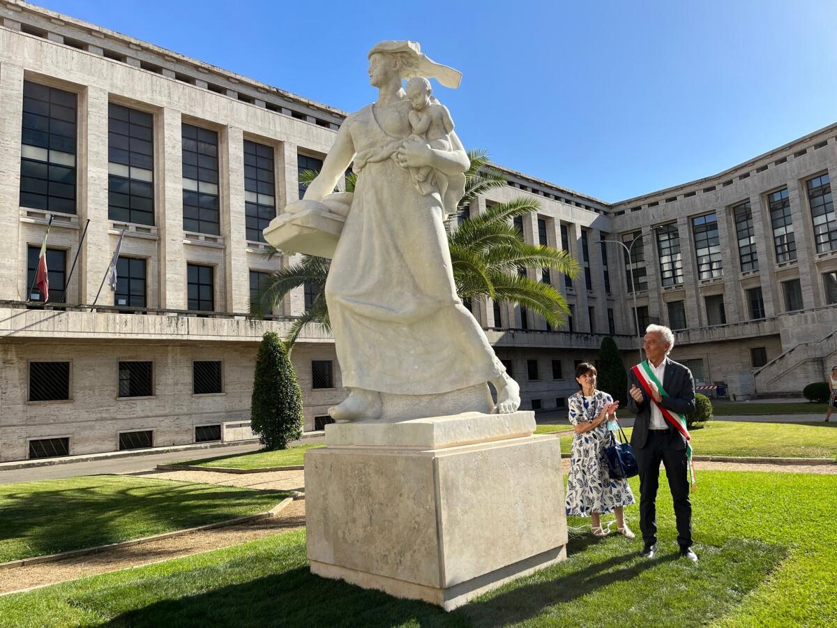 90esimo anniversario della Fondazione di Latina: inaugurate a Palazzo M le statue restaurate di Ulderico Conti. - 