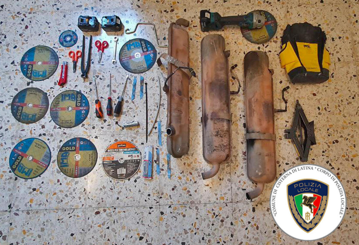 Controlli a Cisterna della Polizia Locale: scattano denunce e sequestri per ricettazione, furto ed  appropriazione indebita. - 