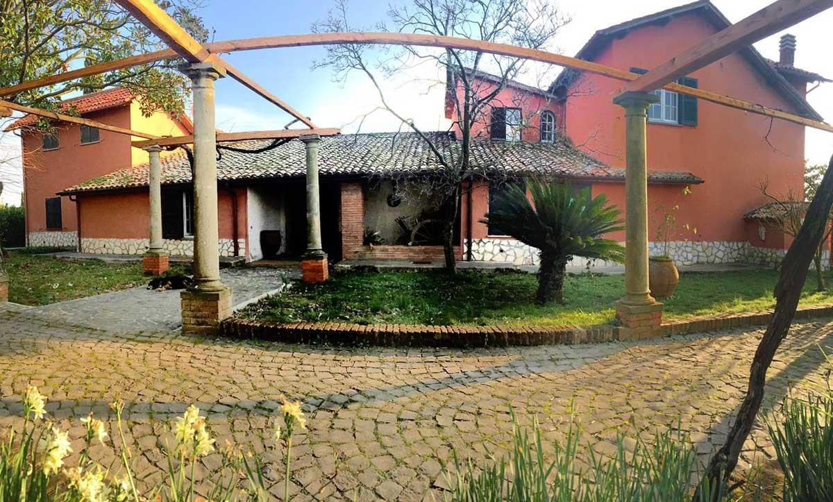 Questo sabato visita alla casa museo di Ugo Tognazzi a Velletri, alla scoperta del marchio “La Tognazza”. - 