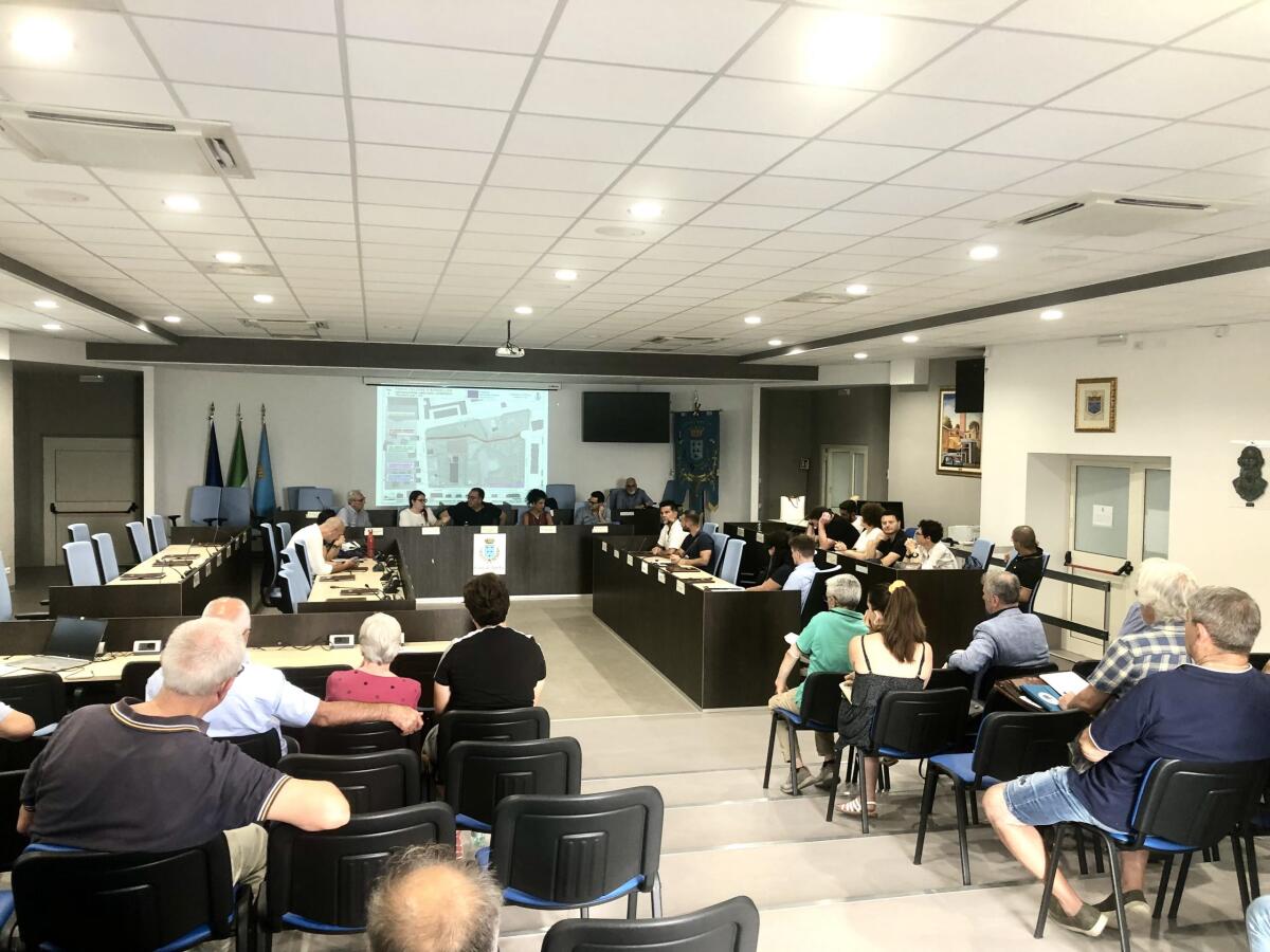 Presentati in Aula Consiliare, ad Aprilia, i primi tre progetti relativi alla “Rigenerazione Urbana” finanziati dal PNRR. - 