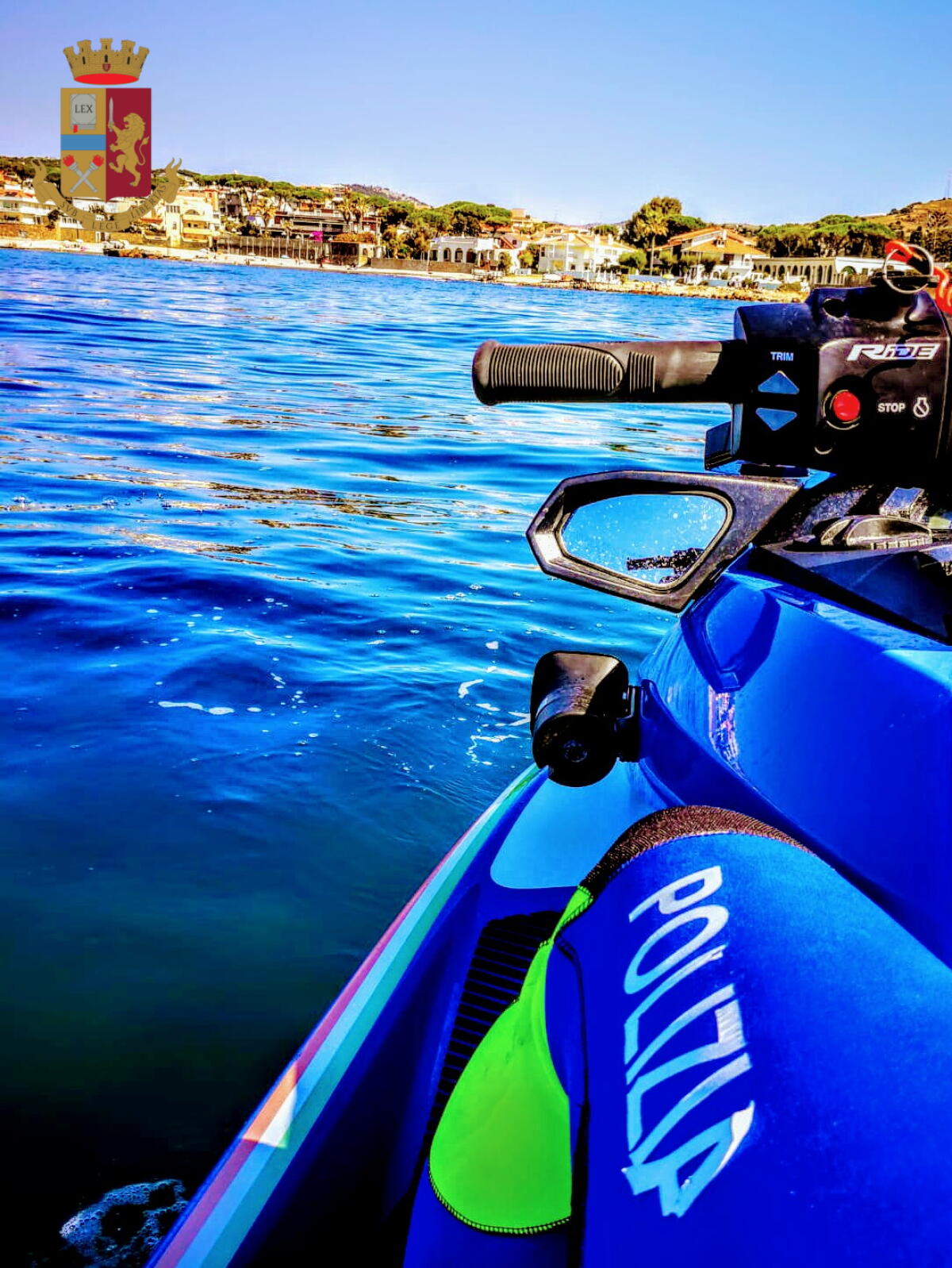 Controlli a mare sul litorale di Scauri e Formia da parte della Questura di Latina e della Capitaneria di Porto: soccorso un natante. - 