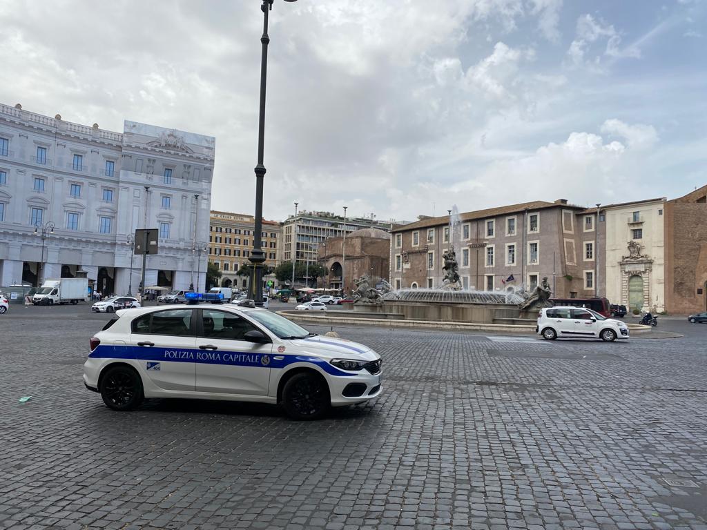 Galleria 1 del post: Nuovo servizio interforze ad “Alto Impatto” nell’area della Stazione Termini, a Roma: elevate oltre 1.100 euro di sanzioni amministrative. 