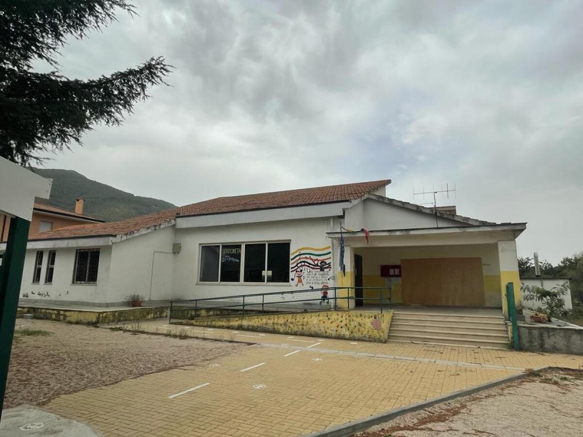 Lavori in corso alle scuole di Sermoneta in vista dell’avvio del nuovo anno scolastico. - 