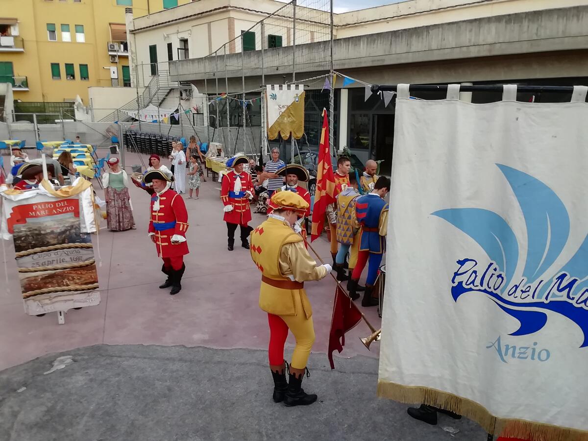 “Palio del Mare” ad Anzio: alla Parrocchia del Sacro Cuore i festeggiamenti per celebrare la vittoria dell'edizione 2021. - 