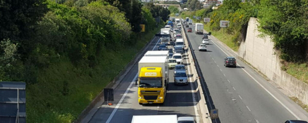 Code in smaltimento sulla Pontina. Risolto l'incidente tra Castel Romano e Pomezia. - 