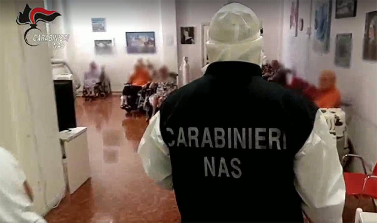 Controlli di Ferragosto alle case di riposo: i Carabinieri del Nas ispezionano 9 strutture in provincia di Latina: in due riscontrate irregolarità. - 