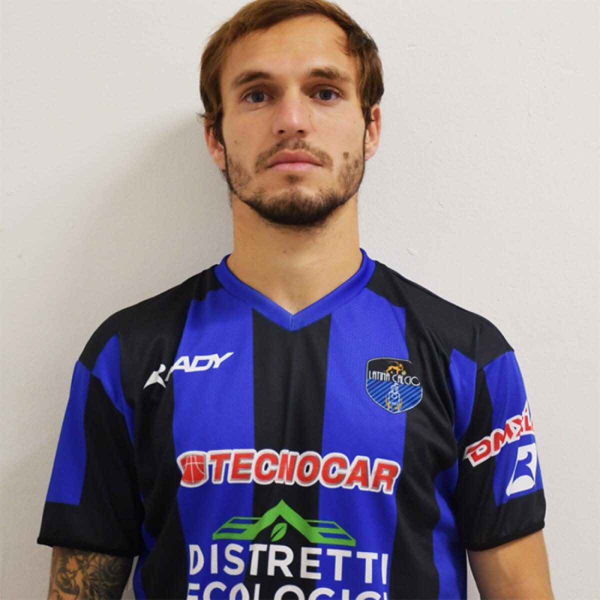 Calcio di Lega Pro: il Latina rinnova su base biennale il contratto con il centrocampista Lorenzo Di Livio. - 