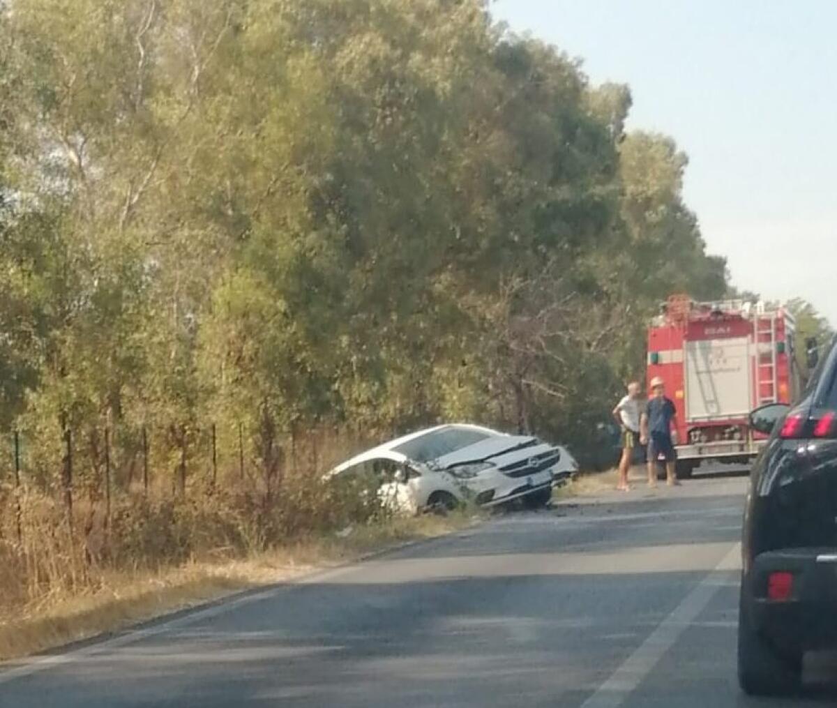 Incidente frontale su Via Selciatella, ad Aprilia: un ferito in codice rosso. - 