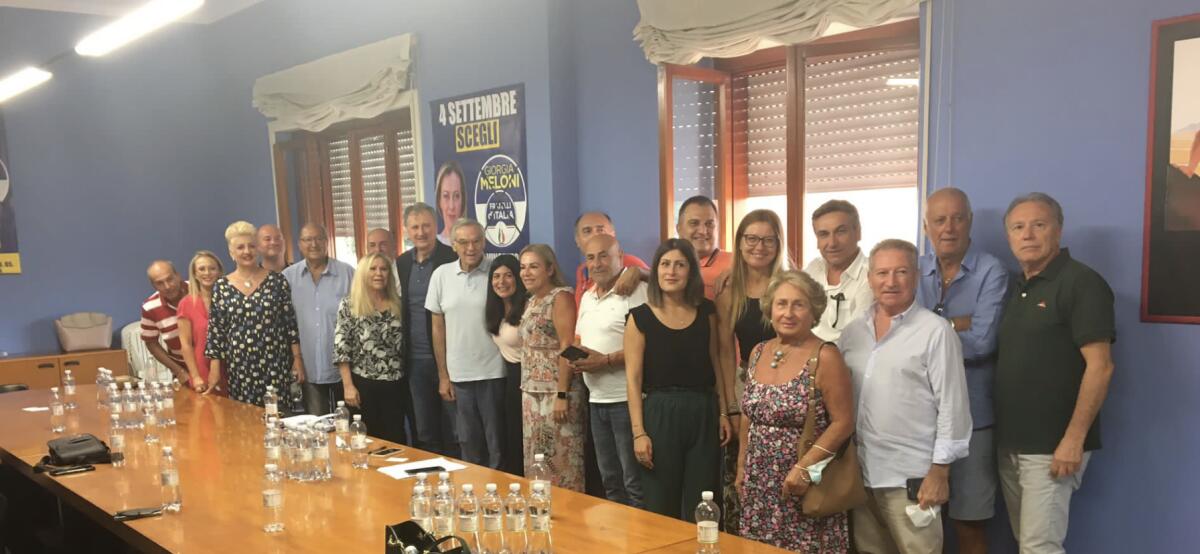 I rappresentanti di Fratelli d'Italia incontrano il candidato sindaco di Latina Vincenzo Zaccheo e la candidata alla Camera Chiara Colosimo. - 