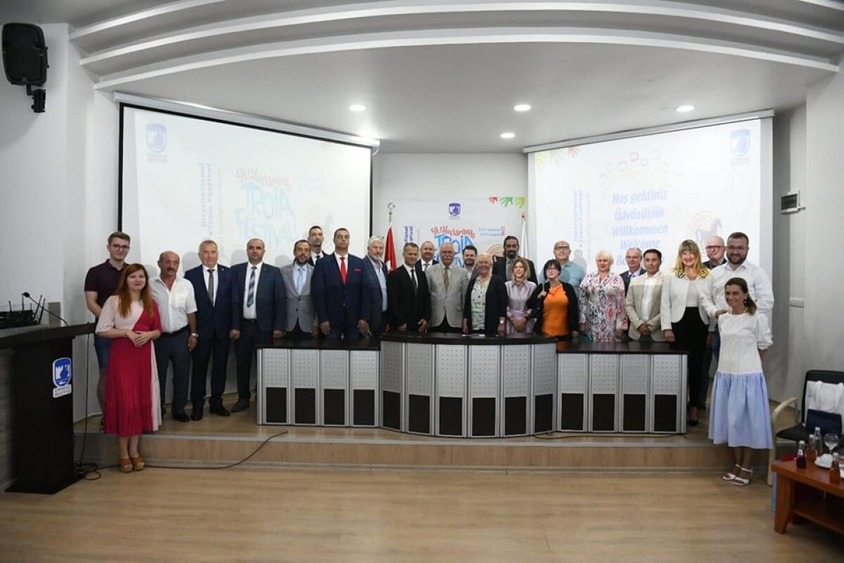 Gemellaggio Pomezia-Çanakkale: una delegazione di Pomezia in Turchia. - 