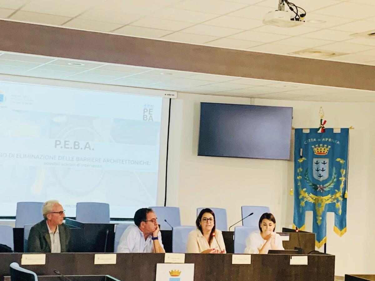 Illustrato in Comune ad Aprilia lo studio per il piano di eliminazione delle Barriere Architettoniche PEBA. - 
