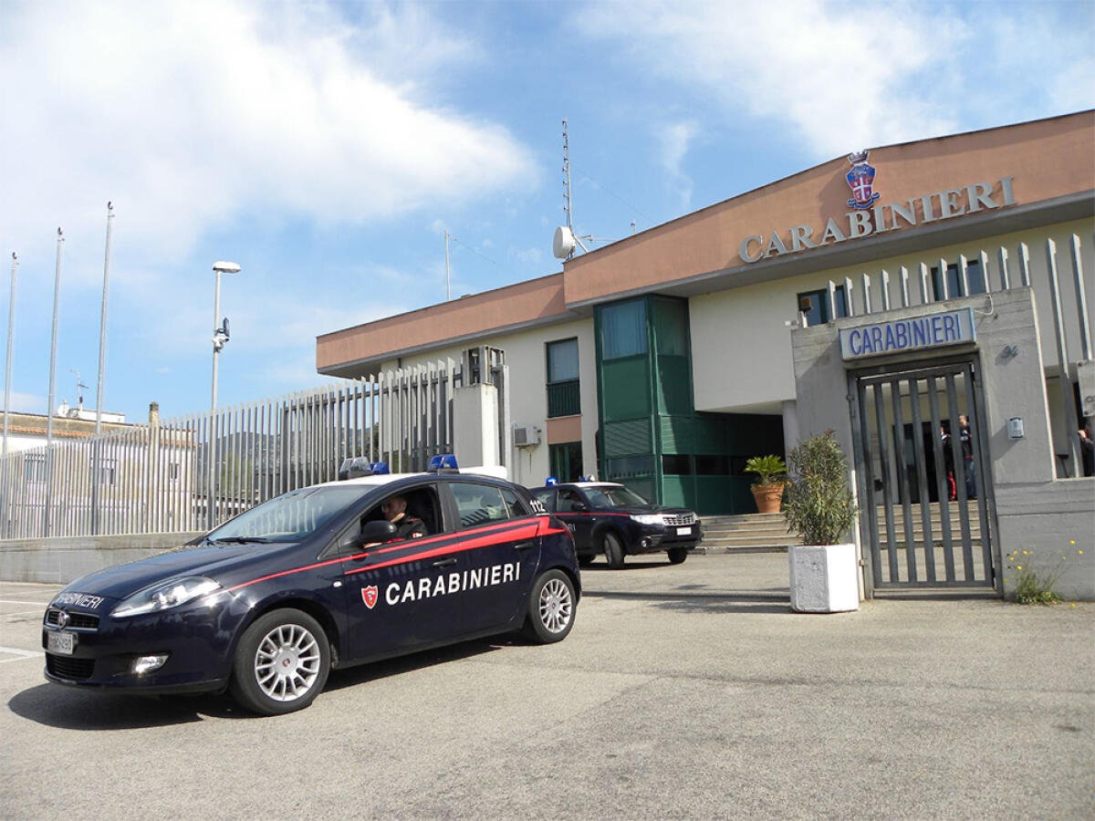 PONTINIA - preso a bastonate e a coltellate per aver chiesto il suo stipendio. Indagano i Carabinieri. - 