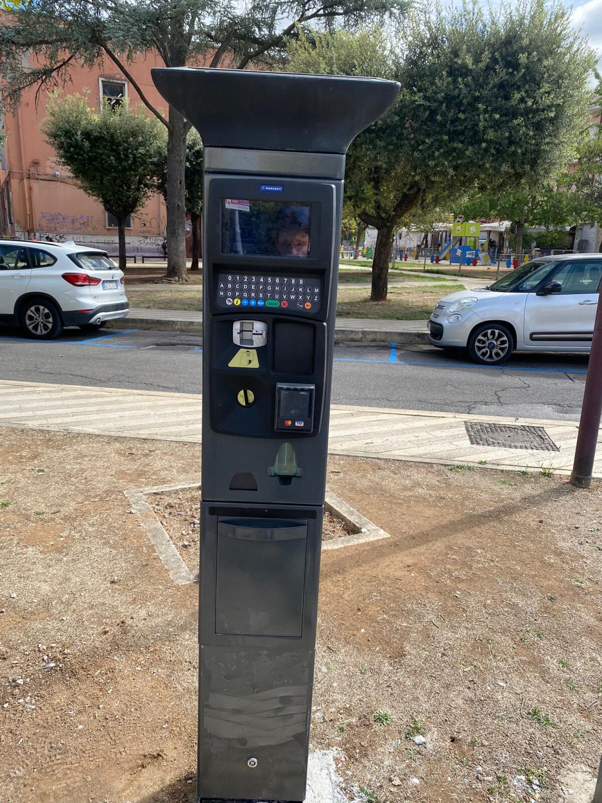 Cisterna - Da mercoledì 21 settembre tornano le strisce blu. Previste esenzioni. E c'è anche la "sosta gentile" - 