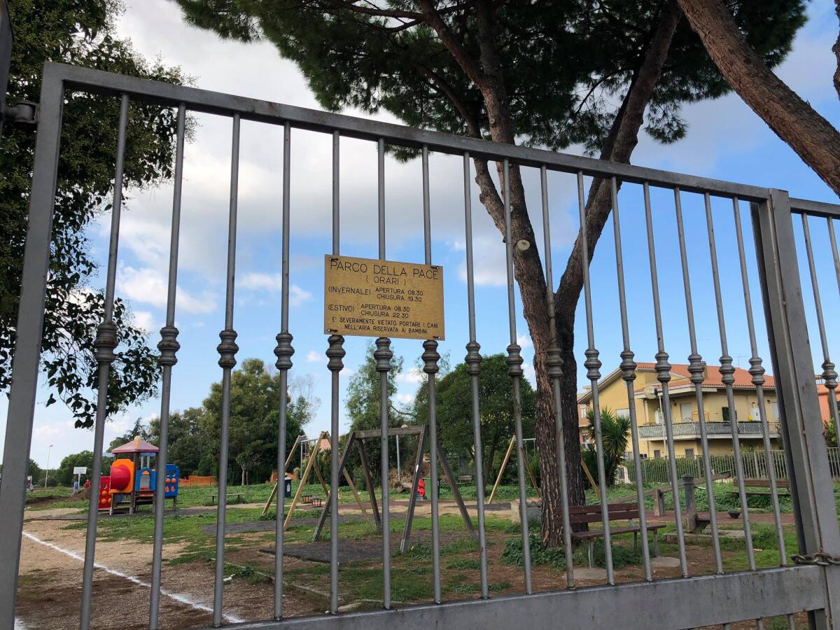 Avrebbe palpeggiato due ragazze al “Parco della Pace” a Marino: i Carabinieri arrestano un 30enne per violenza sessuale. - 