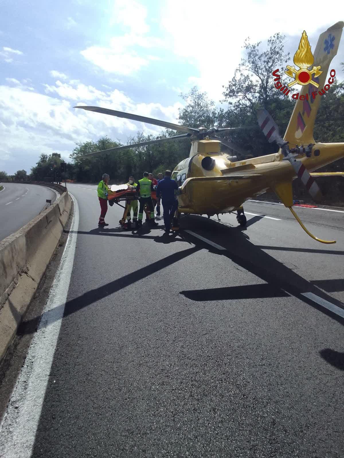 Gravissimo incidente sulla Pontina, in direzione Roma, all’altezza del cantiere dell’Anas. Due persone in codice rosso - 