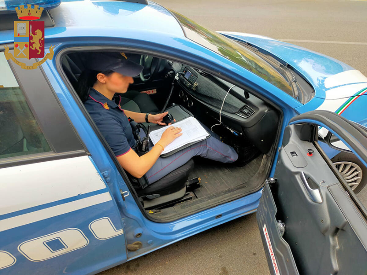 Gaeta - 50enne pluripregiudicato con mazza da baseball in auto - 