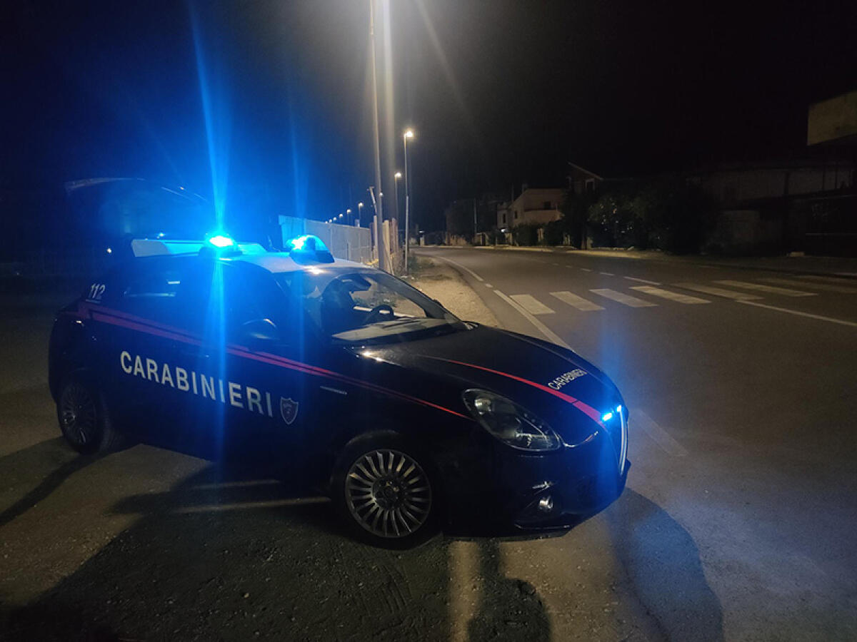 62enne sorpreso a forzare un erogatore, in un distributore di benzina a Nettuno. Deteneva anche un etto di cocaina. - 