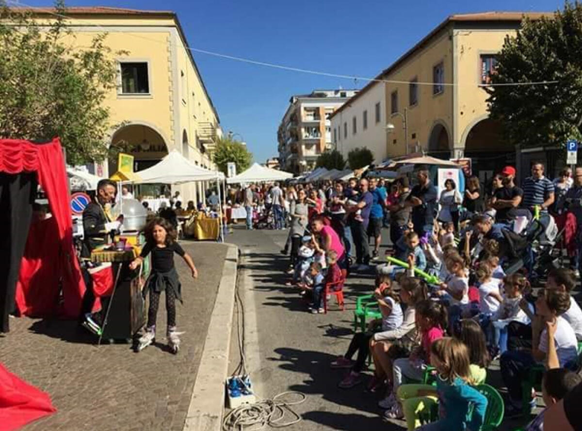 Torna in Piazza Roma ad Aprilia il Mercatino della terza domenica del mese. - 