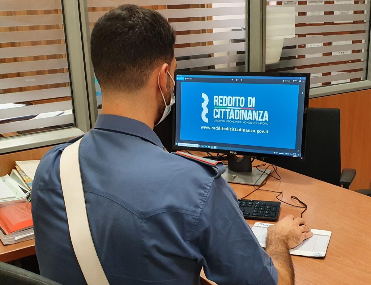 Indebita percezione dei reddito di cittadinanza: i Carabinieri denunciano  26 persone ai Castelli Romani, tra loro un Casamonica. - 