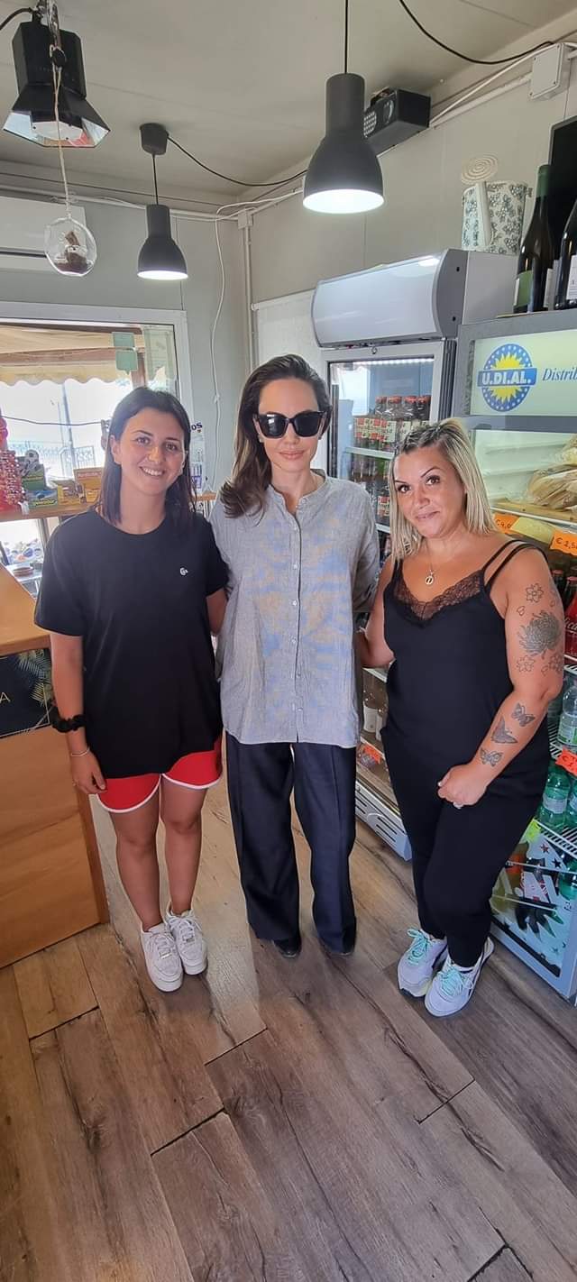 Angelina Jolie a Rocca Massima lo scorso mese di Giugno