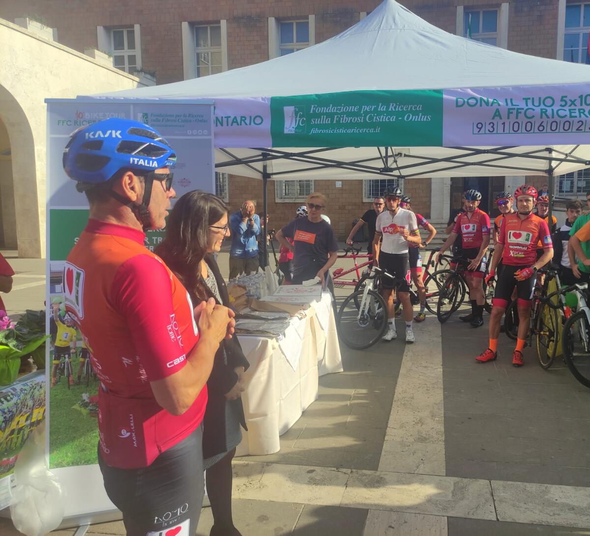 Tappa a Pomezia del decimo “Bike Tour FFC” a favore della ricerca sulla fibrosi cistica. - 