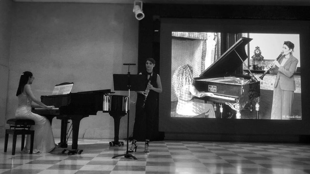 Al Liceo Grassi di Latina oggi la presentazione del videoclip di Valeria Serangeli realizzato a Genova e dedicato al ricordo di Ezio Bosso. - 