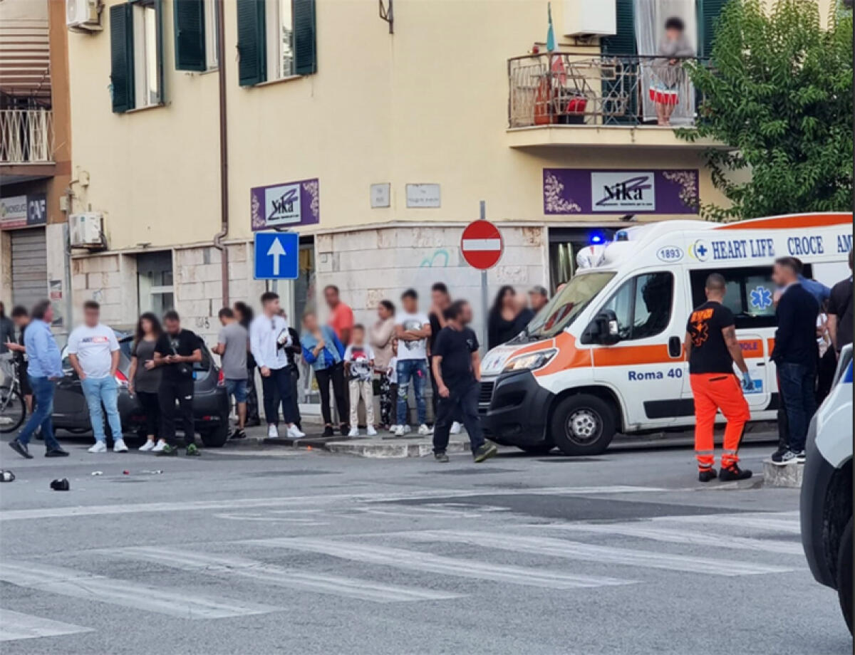 Scontro all’incrocio tra via Nenni e Via Marconi ad Aprilia: in prognosi riservata il motociclista 36enne, operato al San Camillo di Roma. - 