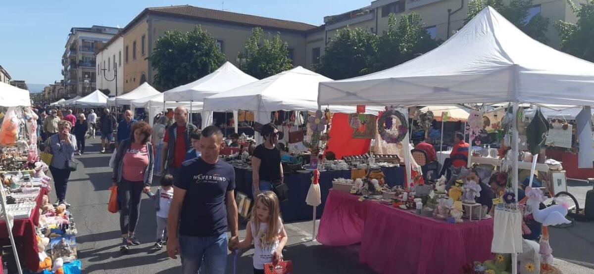 Questa domenica 16 Ottobre ad Aprilia torna il mercatino dell'usato e antiquariato. - 