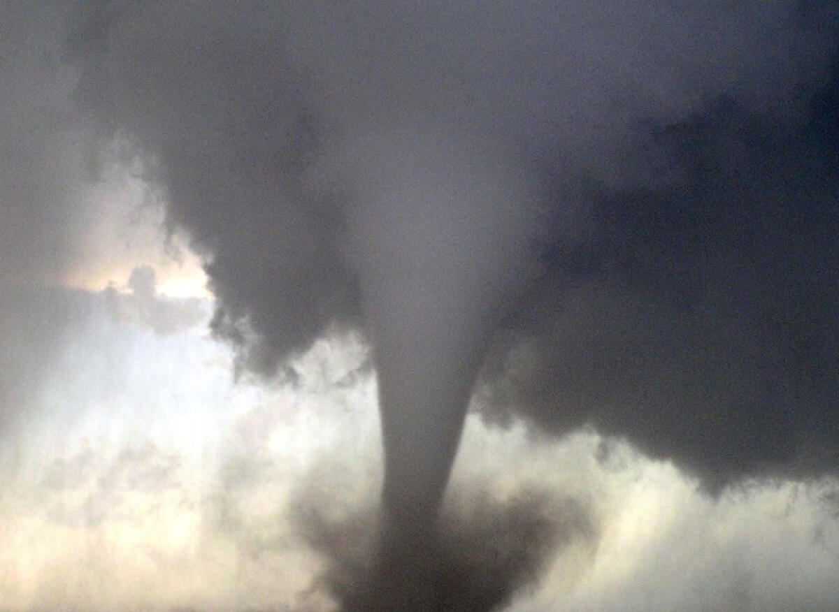 Sud Pontino - Tromba d'aria sul Golfo di Gaeta - 