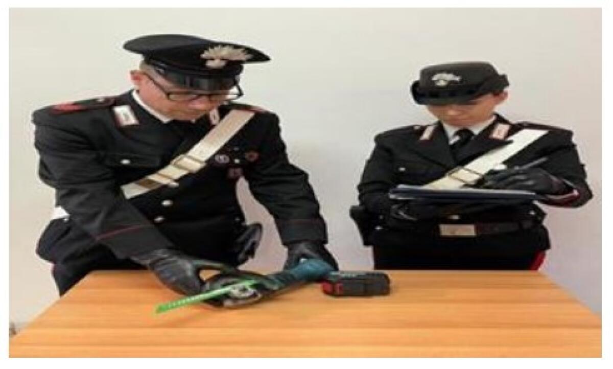 Da Castel Volturno a Gaeta senza patente e con seghetto elettrico - 