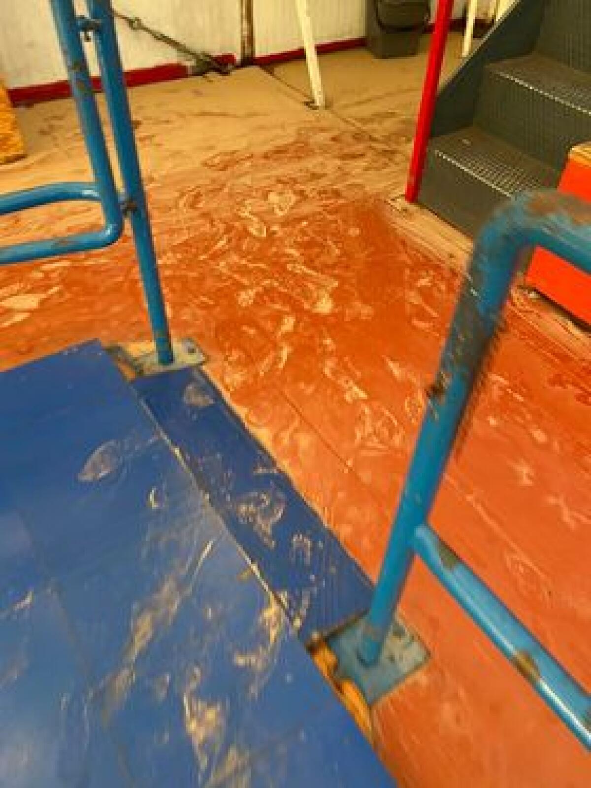 Danni per il maltempo al pallone tensostatico di via Respighi, ad Aprilia. La Virtus Aprilia: “La struttura è obsoleta”. - 