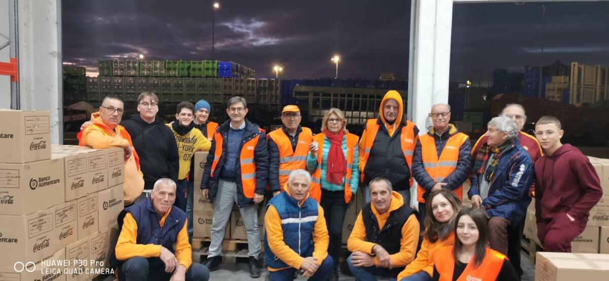 Donate 14 tonnellate di generi alimentari: la generosità di Aprilia e di Ardea - 