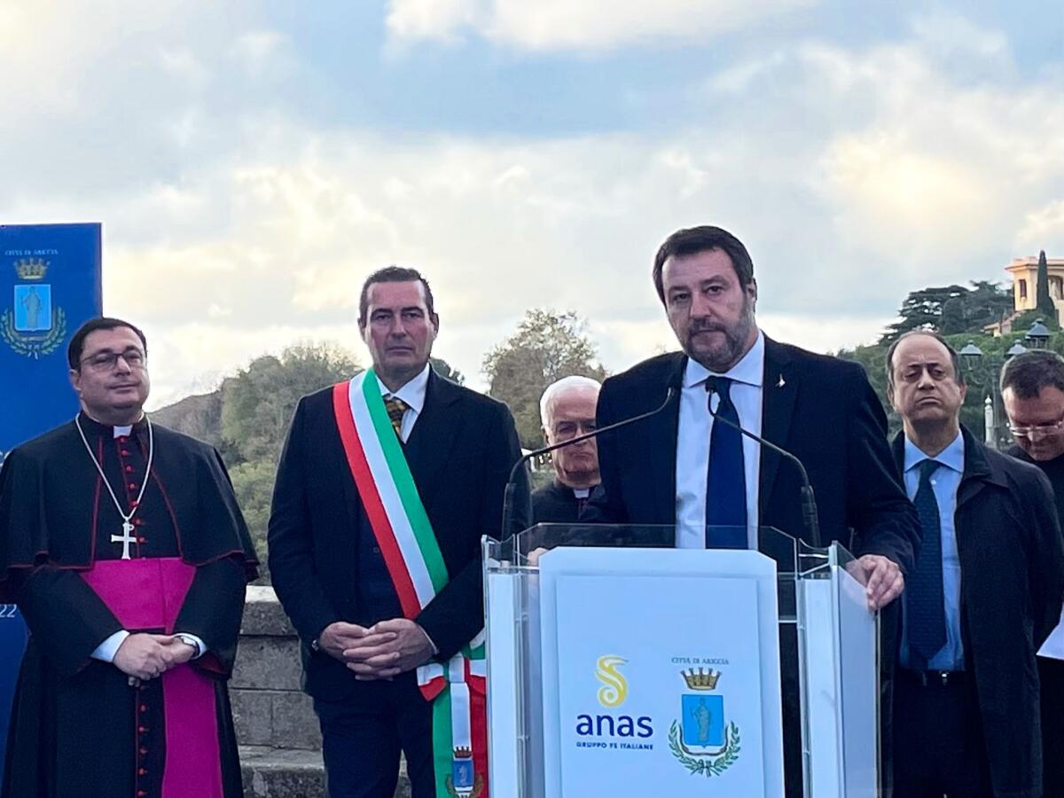 Riapre il Ponte di Ariccia dopo oltre un anno di lavori, presente il Ministro Salvini - 