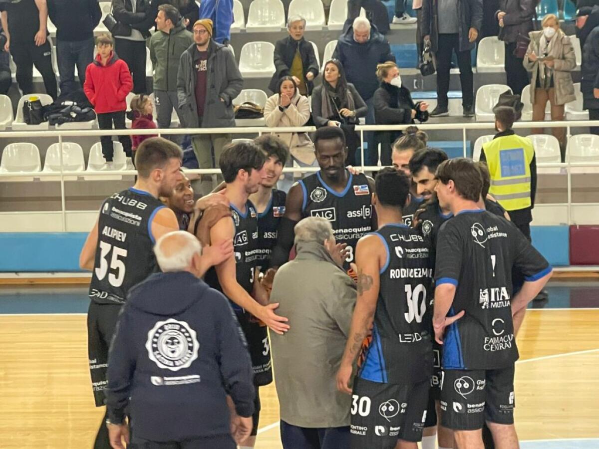 Basket A2 maschile: vittoria di carattere per il Latina. - 