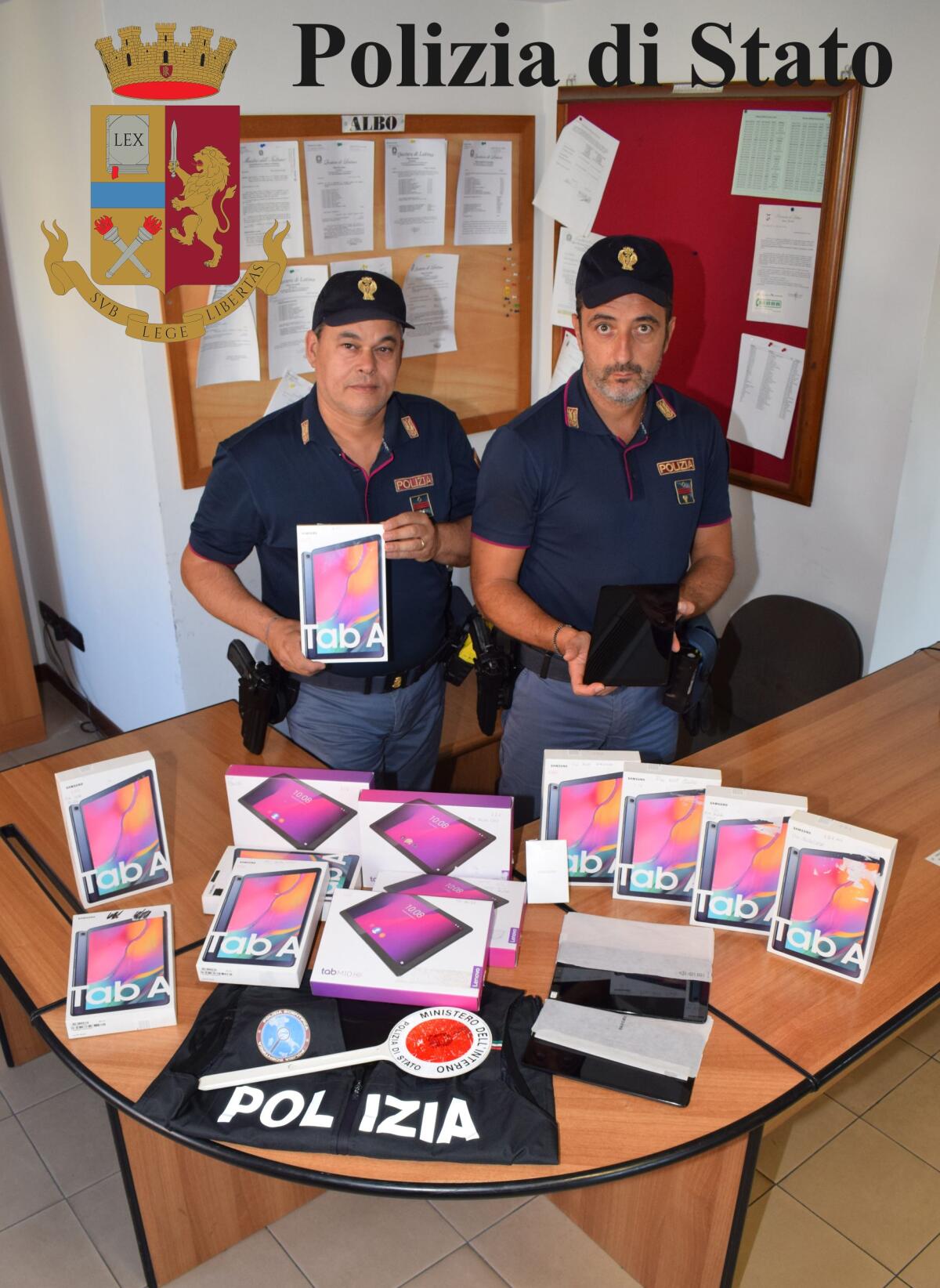 14 tablet rubati in una scuola a Borgo Faiti e trovati dai poliziotti di Cisterna - 