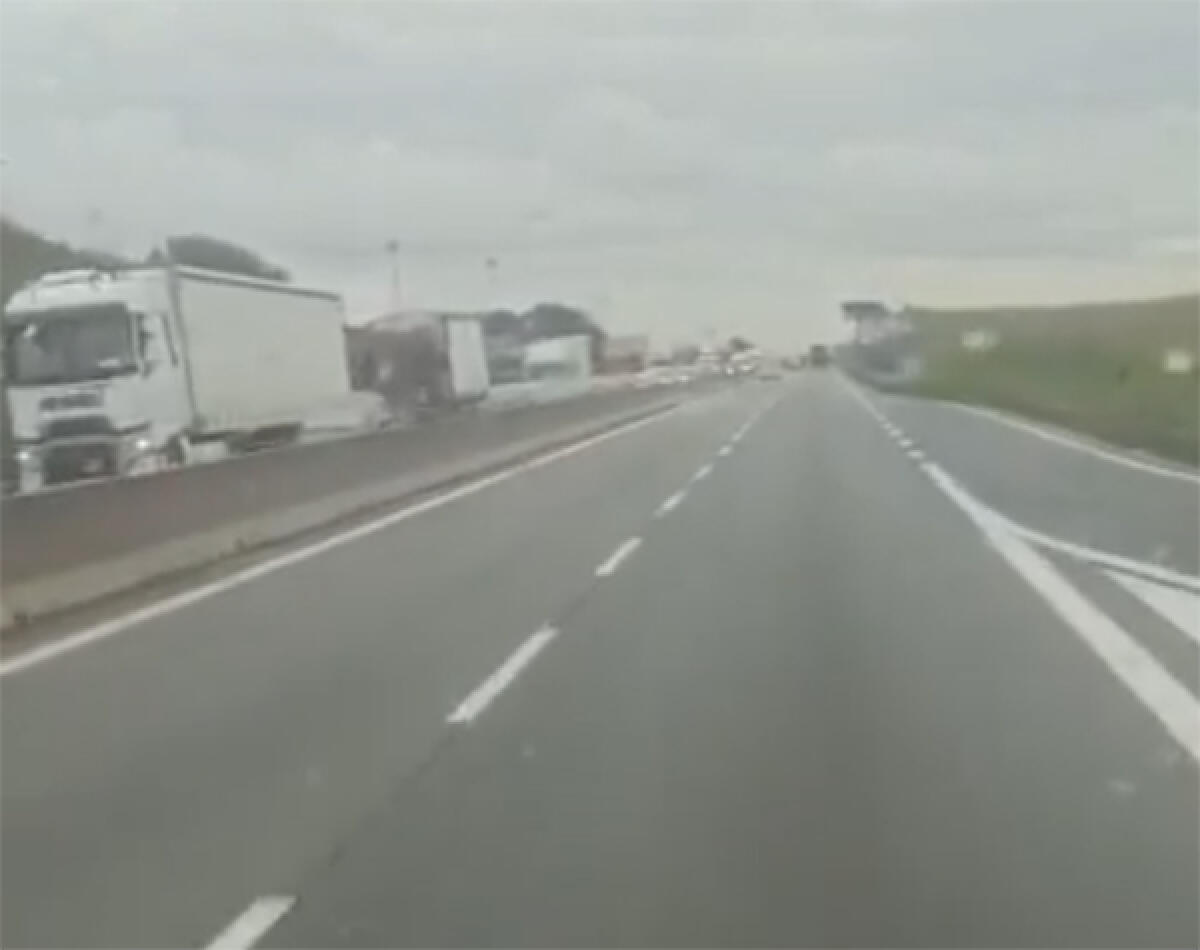 Code chilometriche per un incidente sulla Pontina, tra Aprilia e Pomezia Sud. - 