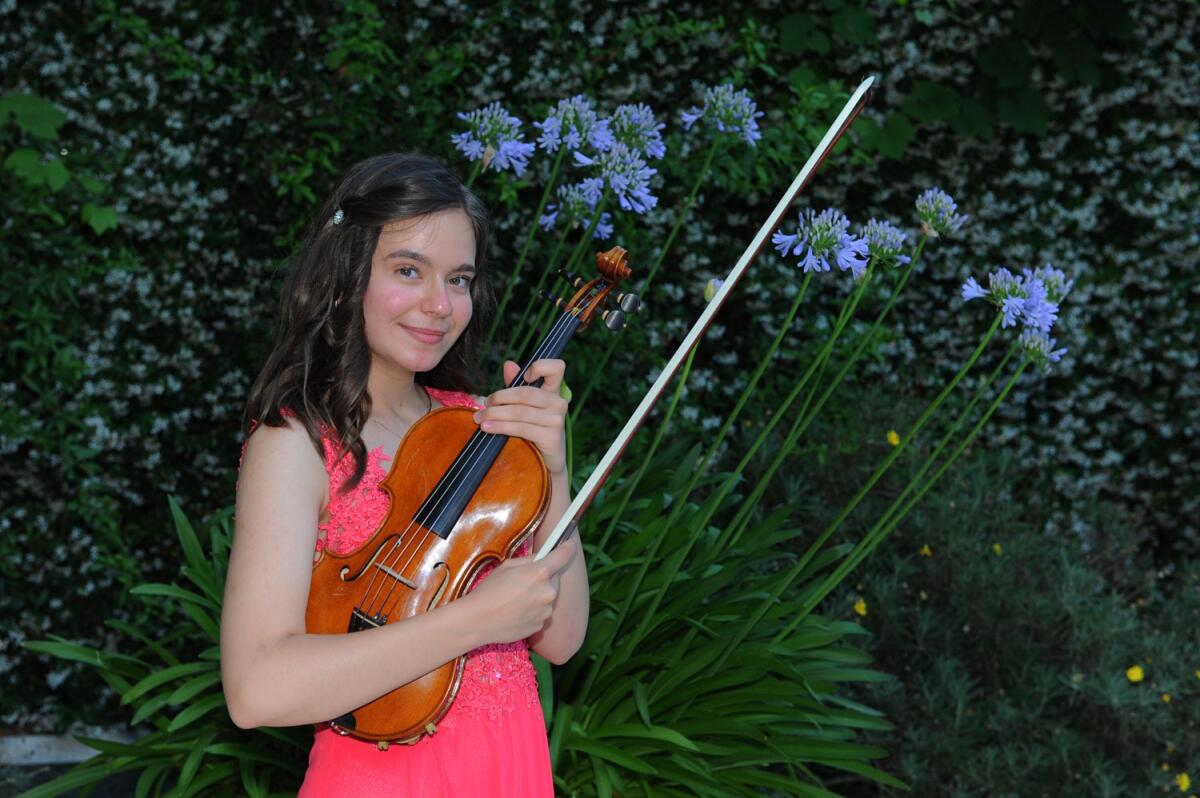 La giovanissima violinista Giulia Cellacchi per l’ultimo appuntamento della rassegna “Concerti d’autunno” a Latina. - 