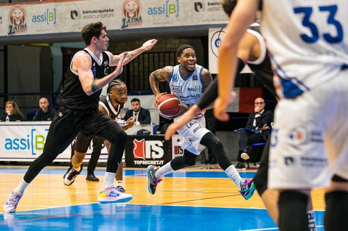 Basket A2 maschile: Latina sconfitta in casa dalla Stella Azzurra Roma. - 