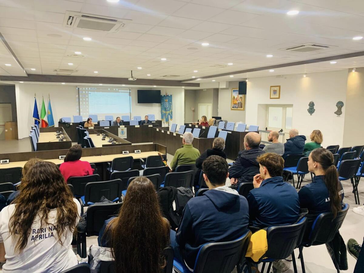 Aprilia - Piscina comunale, ecco il progetto: "Riqualificazione energetica e adeguamento strutturale" - 