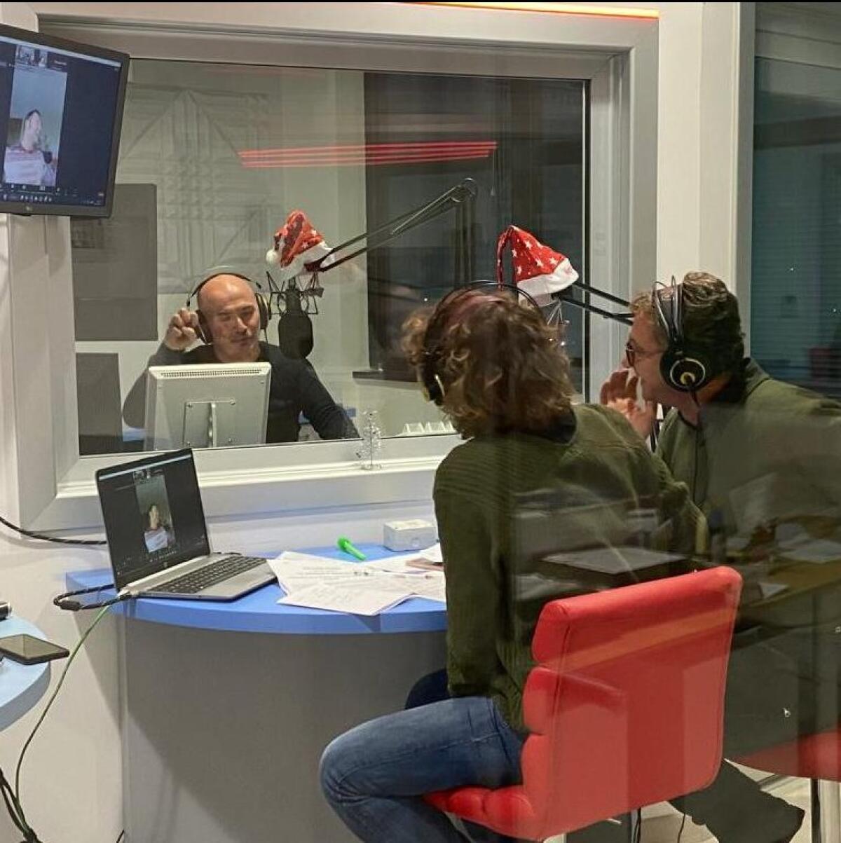 Tiziano Ferro: "Sapete quanto vi voglio bene". L'intervista a Studio 93 - 