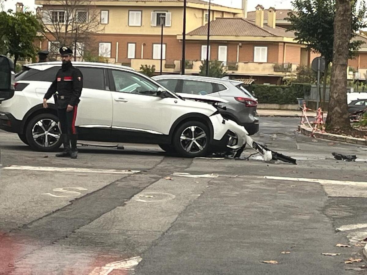 Aprilia - Incidente all’incrocio tra via Mascagni e via Tiberio - 
