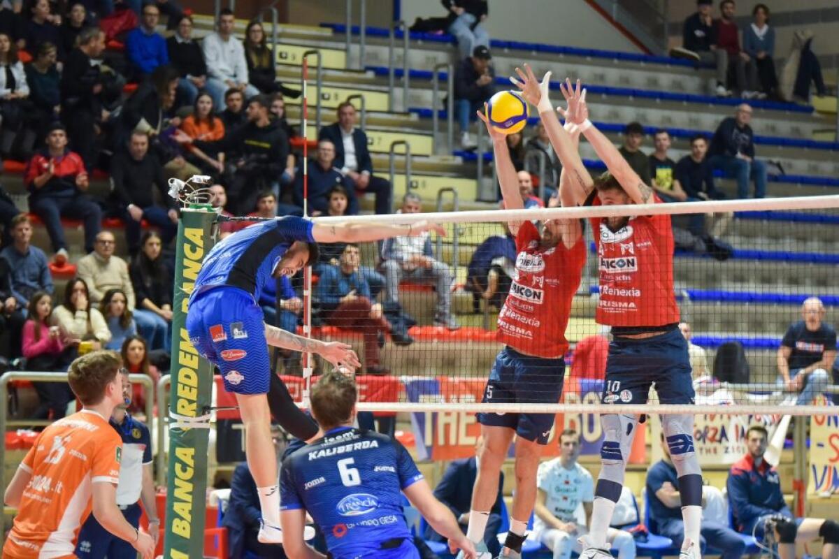 Vittoria al tie break per la Top Volley impegnata a Taranto - 