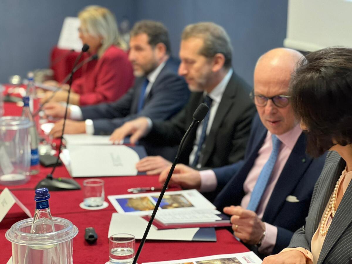 Sanità, Ricciardi: “Influenza tra le più intense degli ultimi 15 anni, anziani e giovani prime vittime”. - 