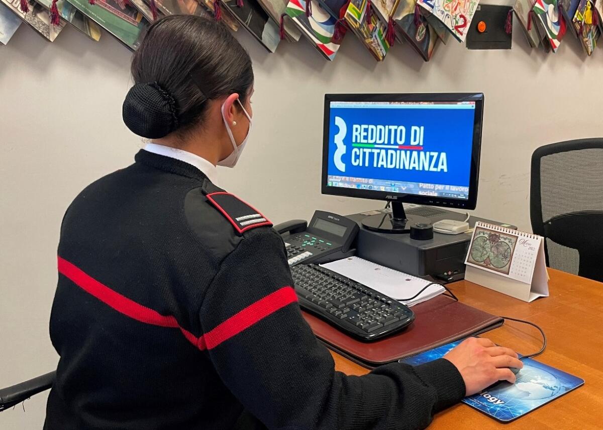 Reddito di Cittadinanza senza titoli, i carabinieri di Formia denunciato 7 persone - 