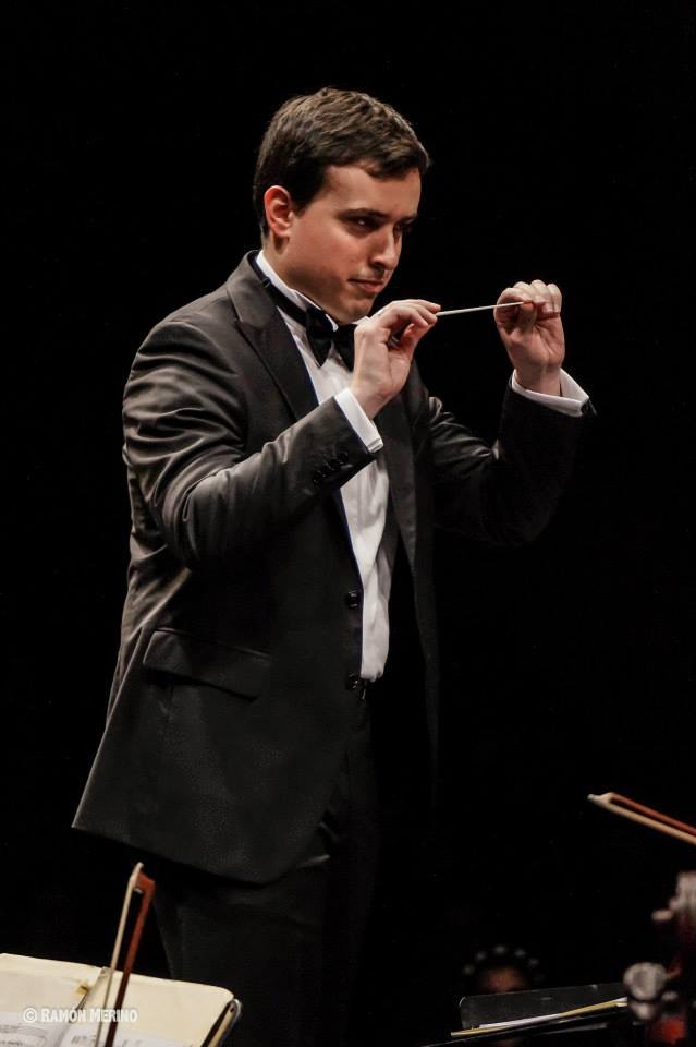 Gabriele Pezone, direttore d'orchestra - Concerto di Capodanno a Fondi