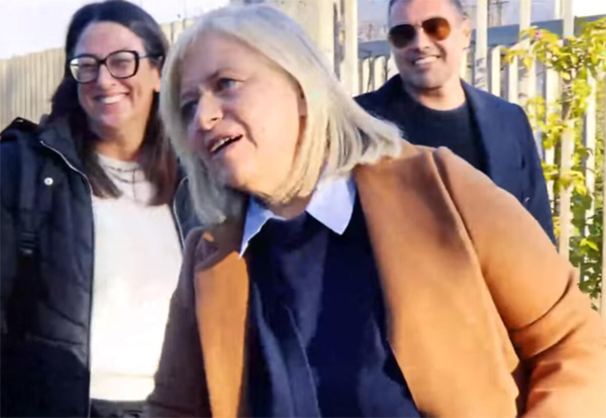 La candidata 5 Stelle alla presidenza della Regione, Donatella Bianchi, in visita al sito di Borgo Montello. - 