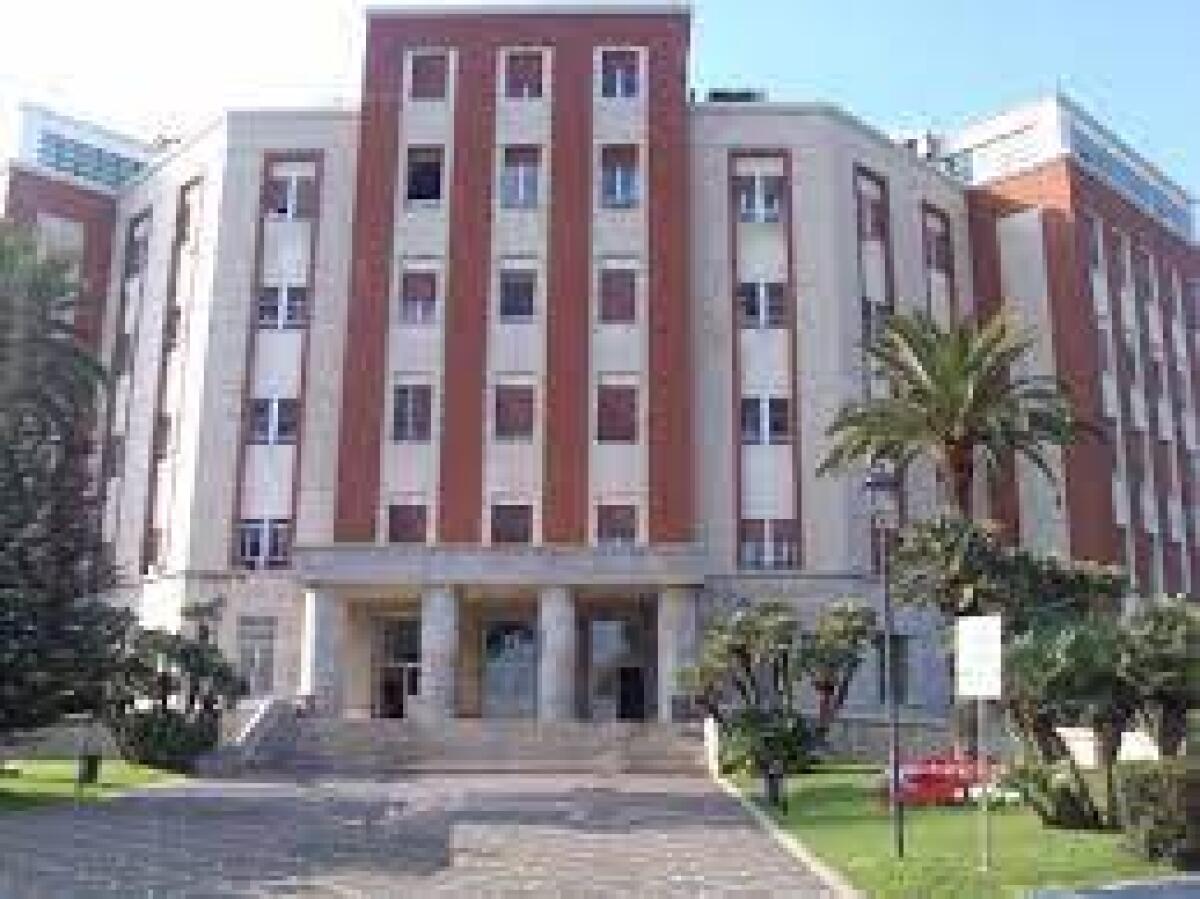 Chirurgia robotica mini invasiva. Al San Filippo Neri asportata voluminosa neoformazione preservando il rene - 